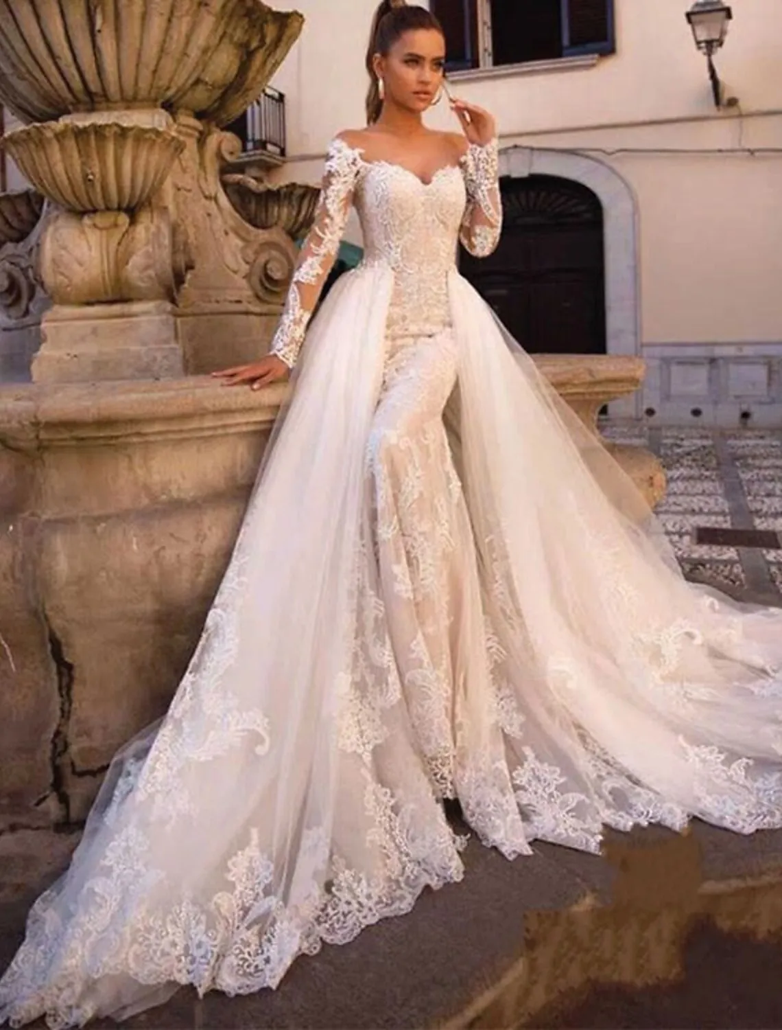 Engagement Formal Fall Wedding Dresses Two Piece Sweetheart Long Sleeve Court Train Lace Outdoor Bridal Gowns With Appliques Summer Wedding Party