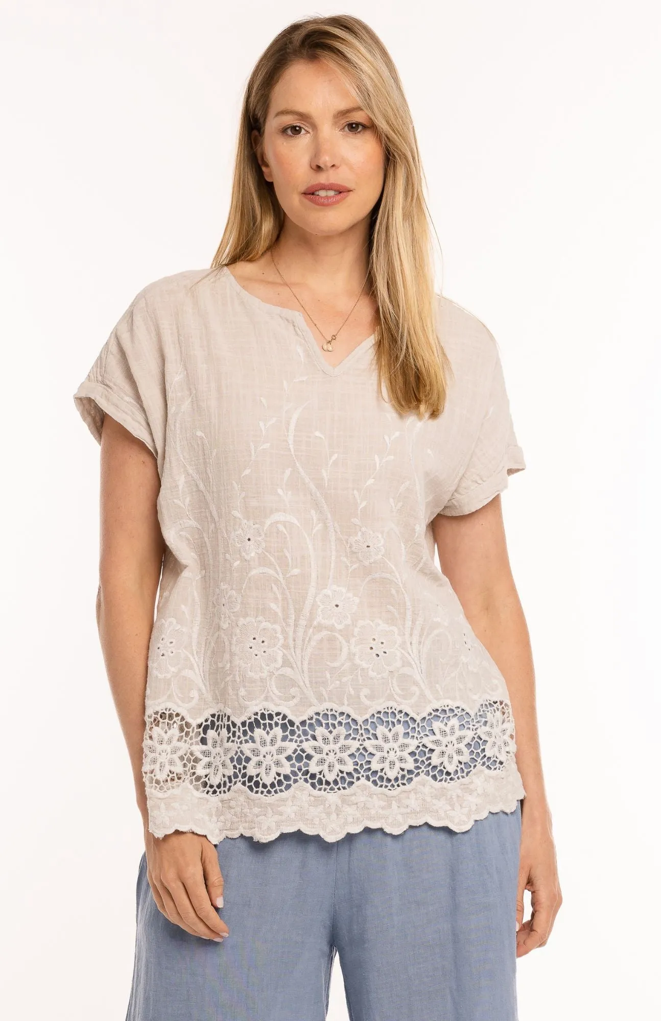 M Made in Italy - Embroidered Short Sleeve Top