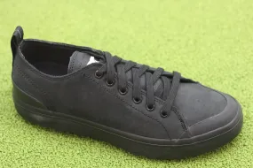 Mens Metro Low WP Sneaker - Black Leather